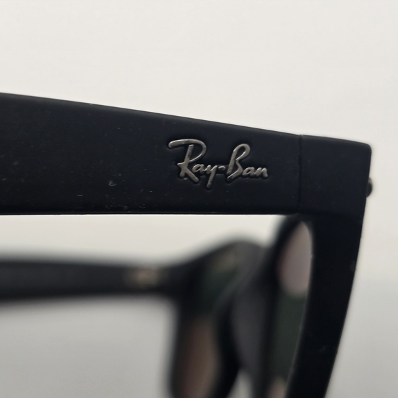 Ray-Ban New Wayfarer Black Sunglasses - Picture 4 of 8